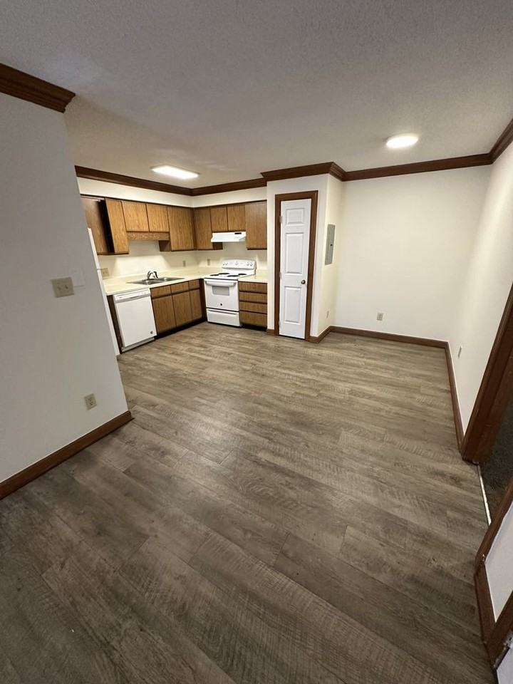 3530 Ivy Commons Dr - Photo 3 of 10