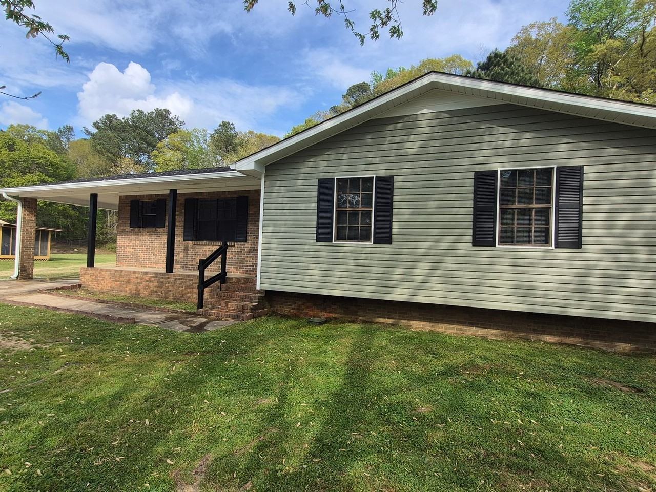 119 Southmoor Cir - Photo 2 of 19