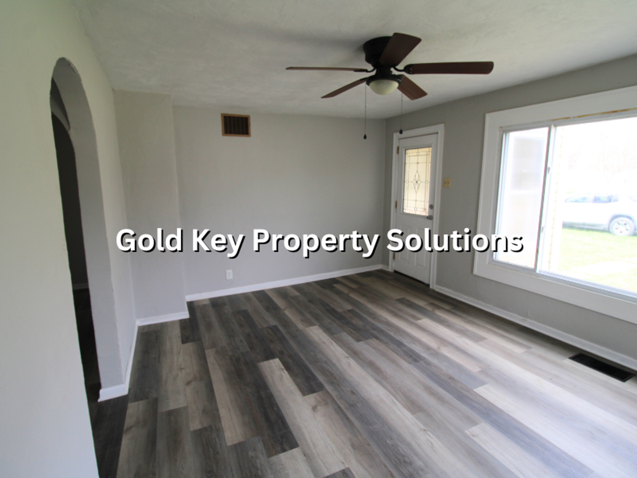 2403 E 5th St - Photo 7 of 21