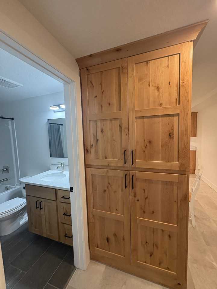 1040 Nw #B - Photo 7 of 10