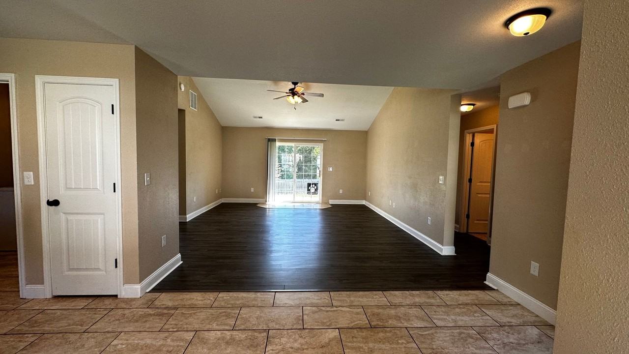 103 Creek View Dr - Photo 6 of 44