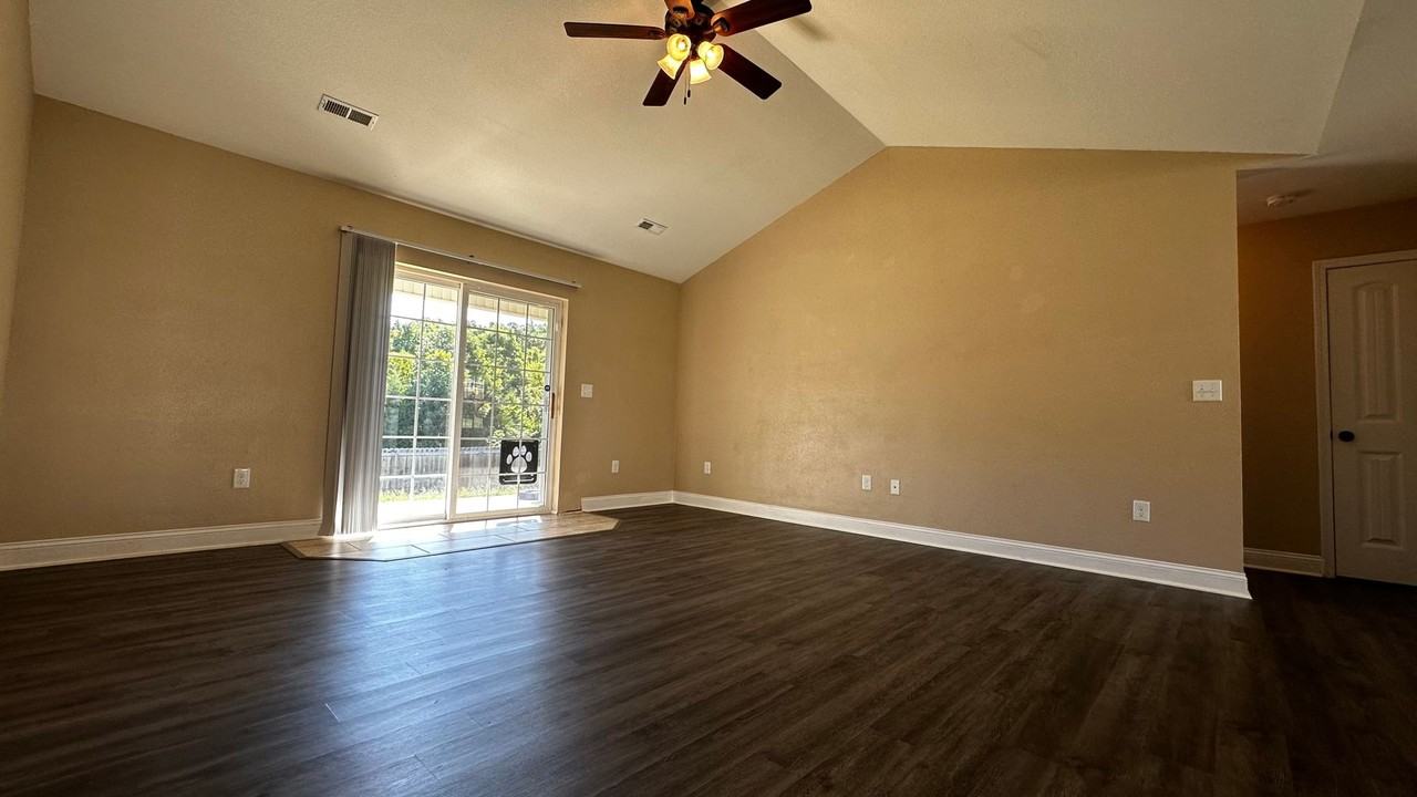 103 Creek View Dr - Photo 7 of 44