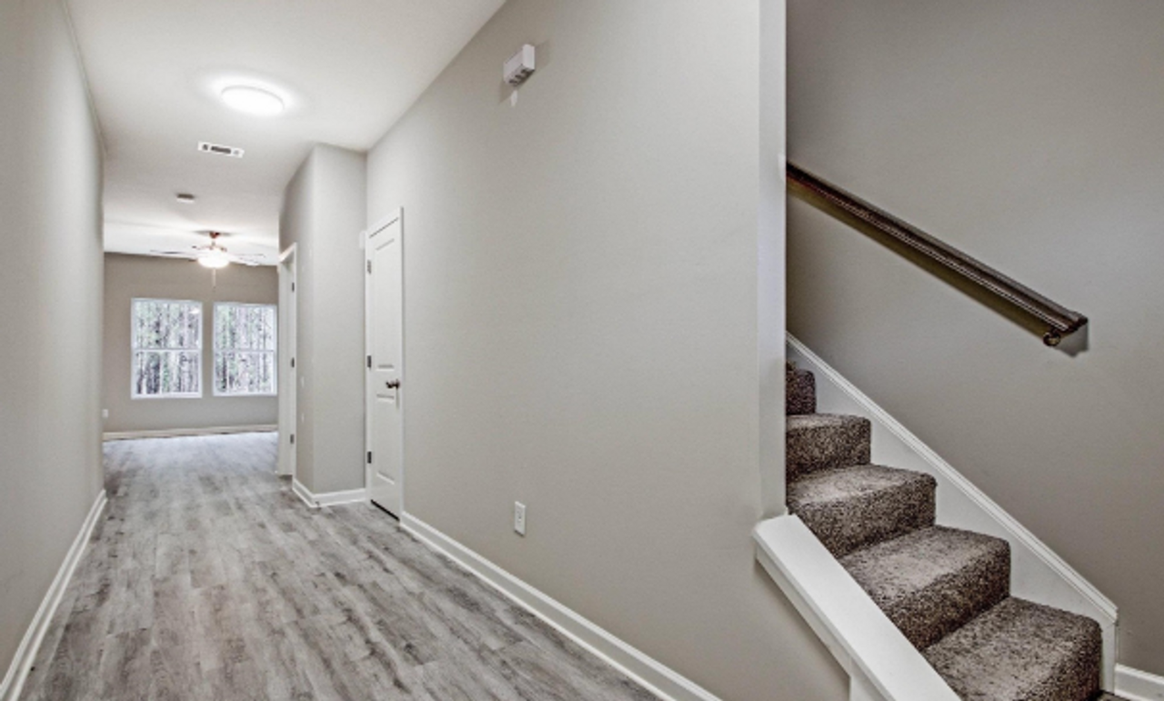 87 Mineral Springs Ln - Photo 7 of 44