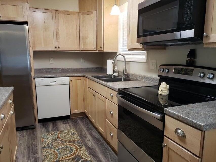 7673 Bent Mountain Rd - Photo 2 of 3