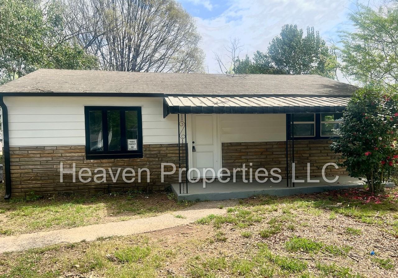 2531 Crispin Ave - Photo 3 of 11