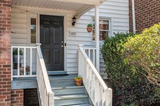 107 Gunston Ct - Photo 1 of 1