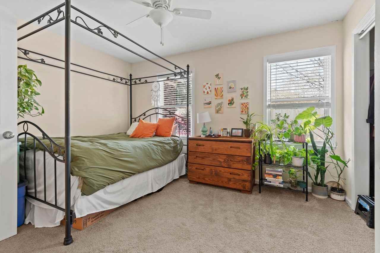 107 Gunston Ct - Photo 5 of 19