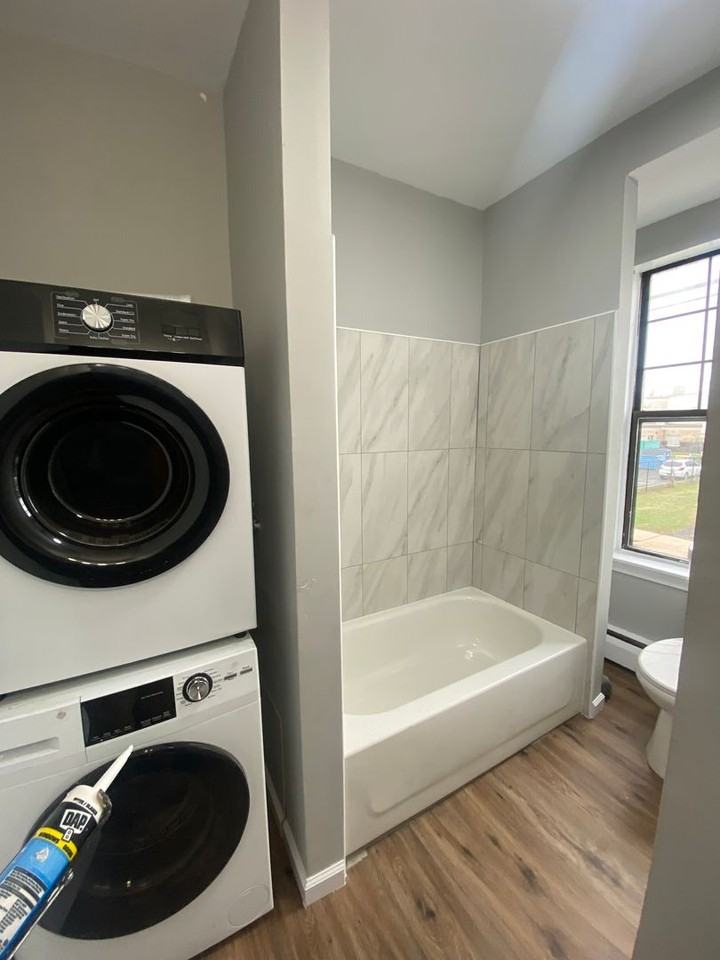 72 Van Block Ave - Photo 7 of 14