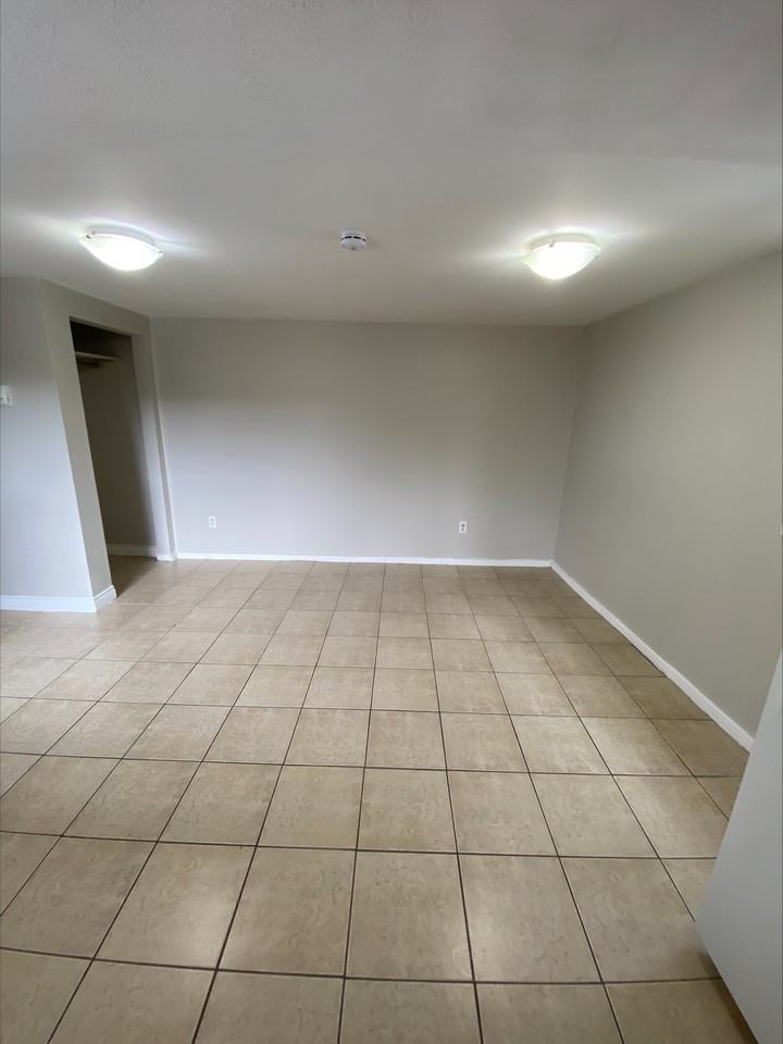 30 Cedar St #6 - Photo 4 of 6