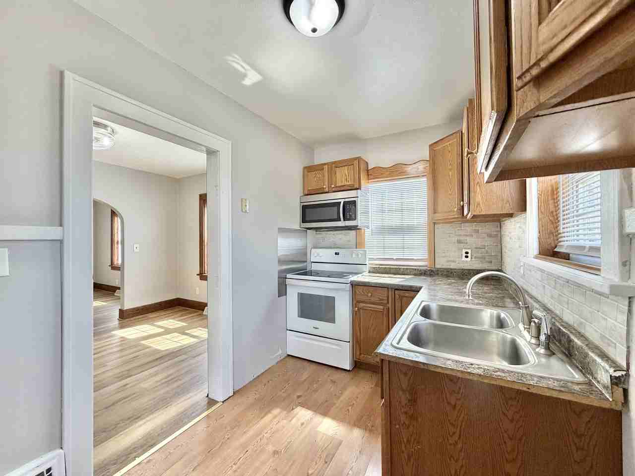 1212 Center Ave #1 - Photo 4 of 23