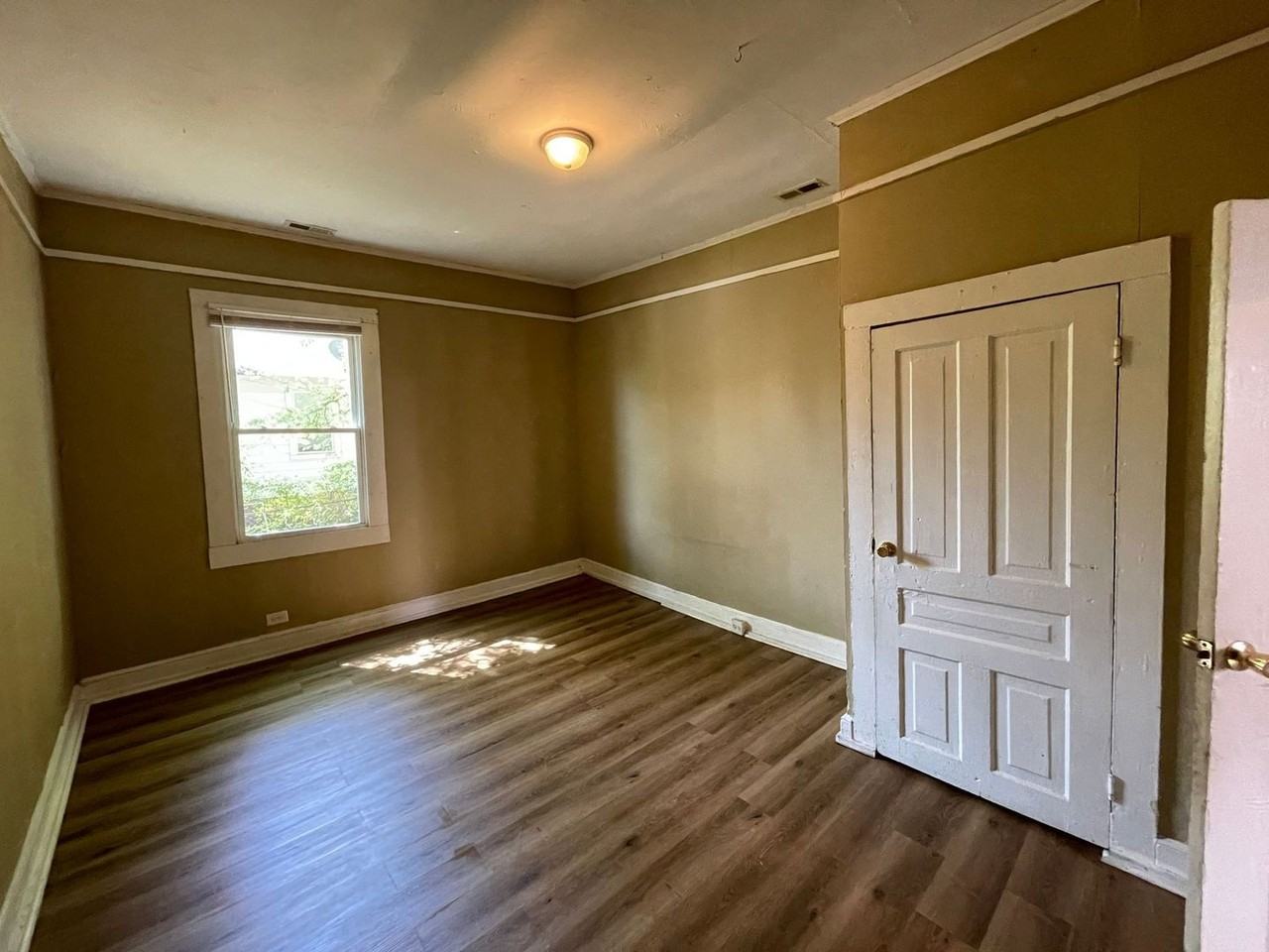 211 S Weldon St - Photo 6 of 14