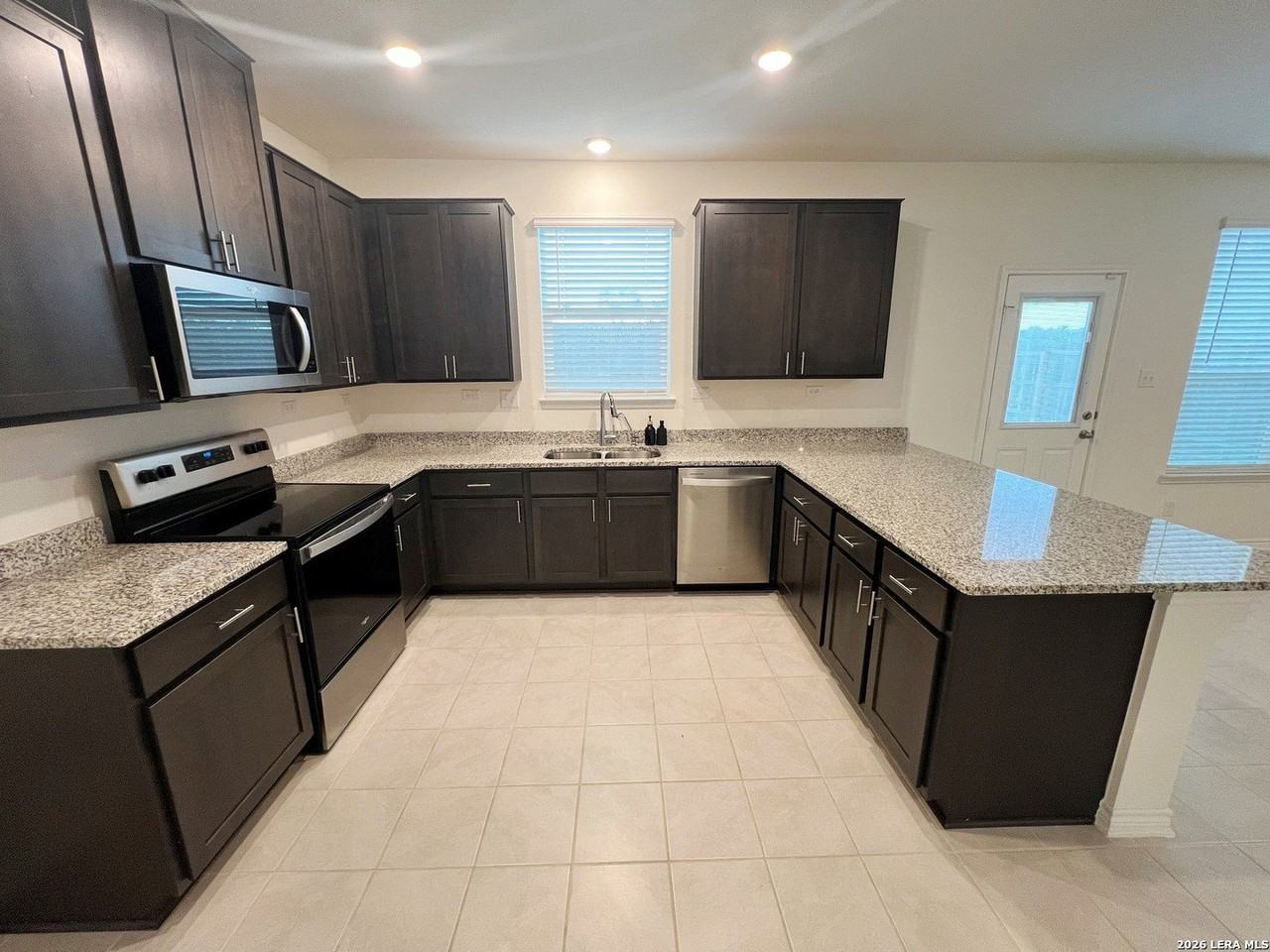 11306 Amberina - Photo 6 of 36