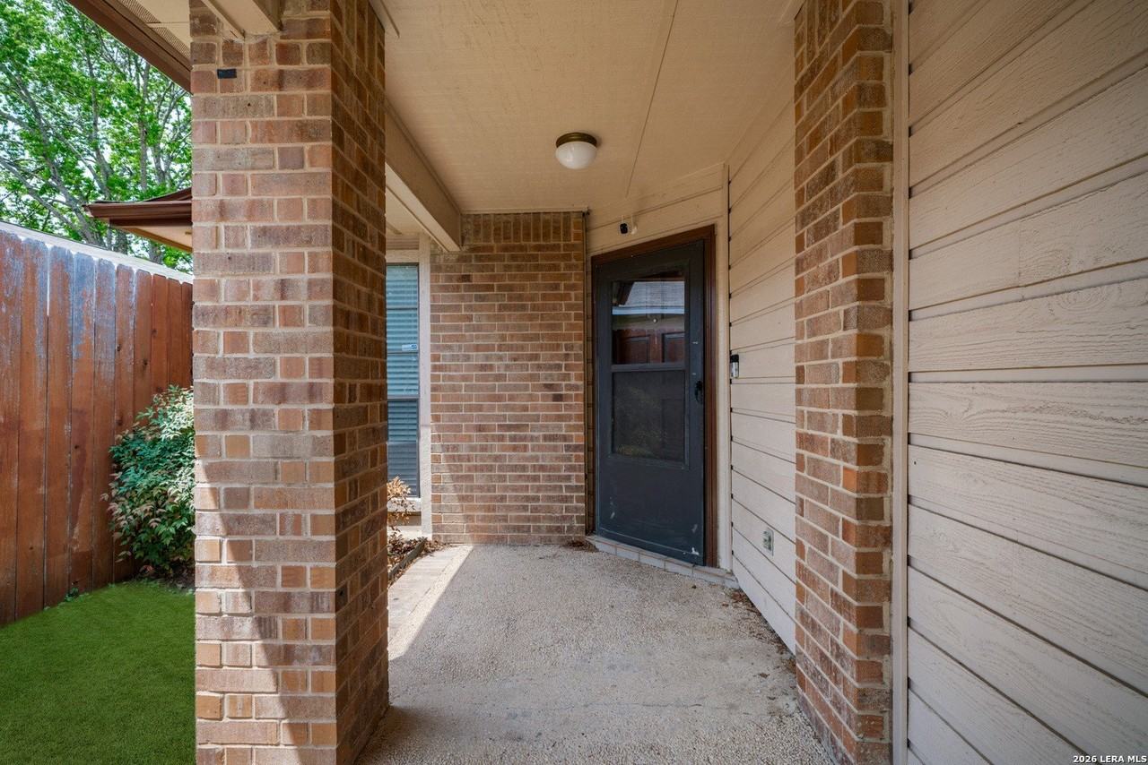 117 Deerglen Ave - Photo 4 of 26