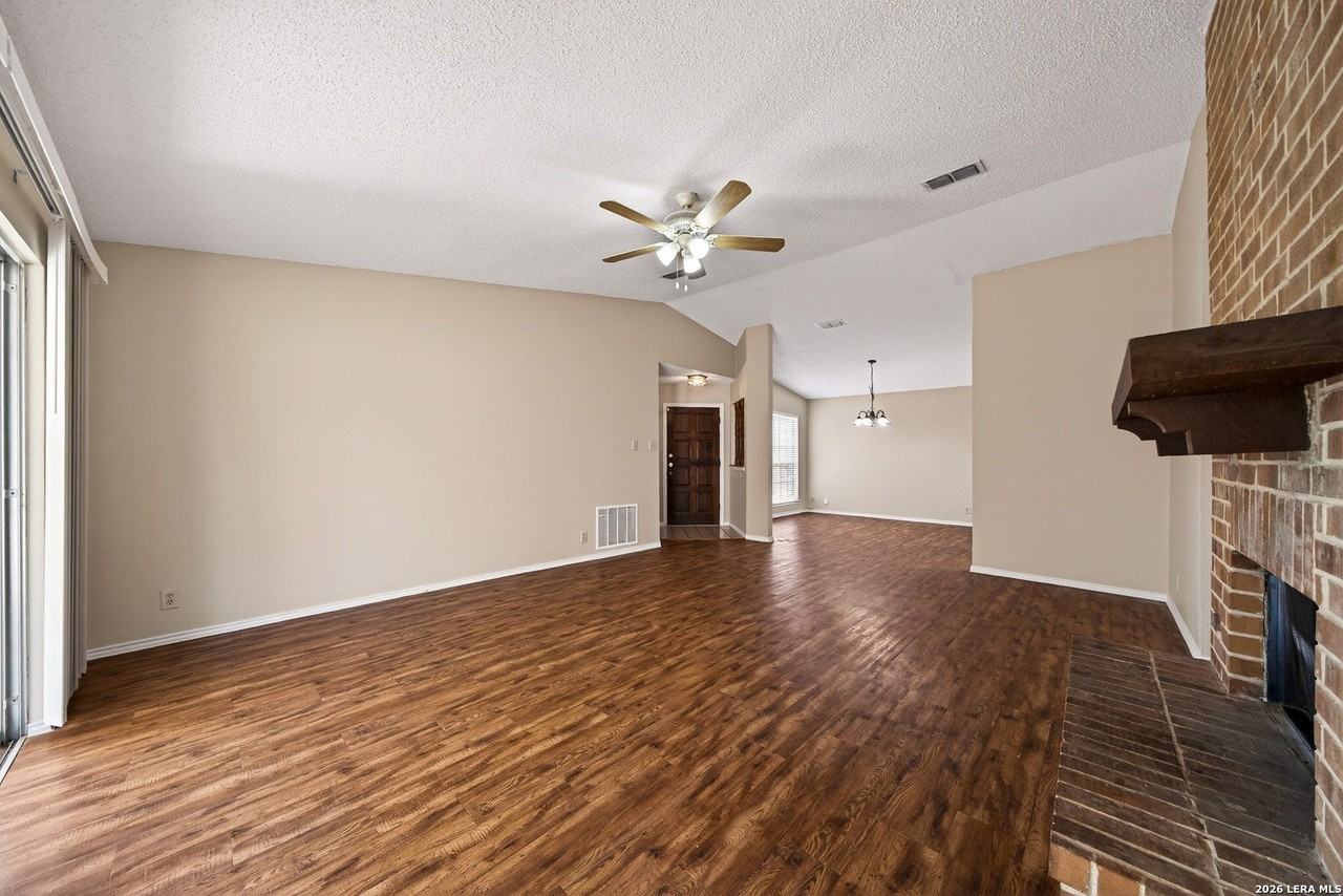 117 Deerglen Ave - Photo 6 of 26