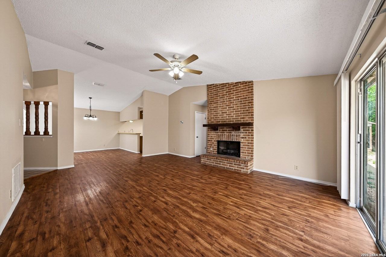 117 Deerglen Ave - Photo 7 of 26