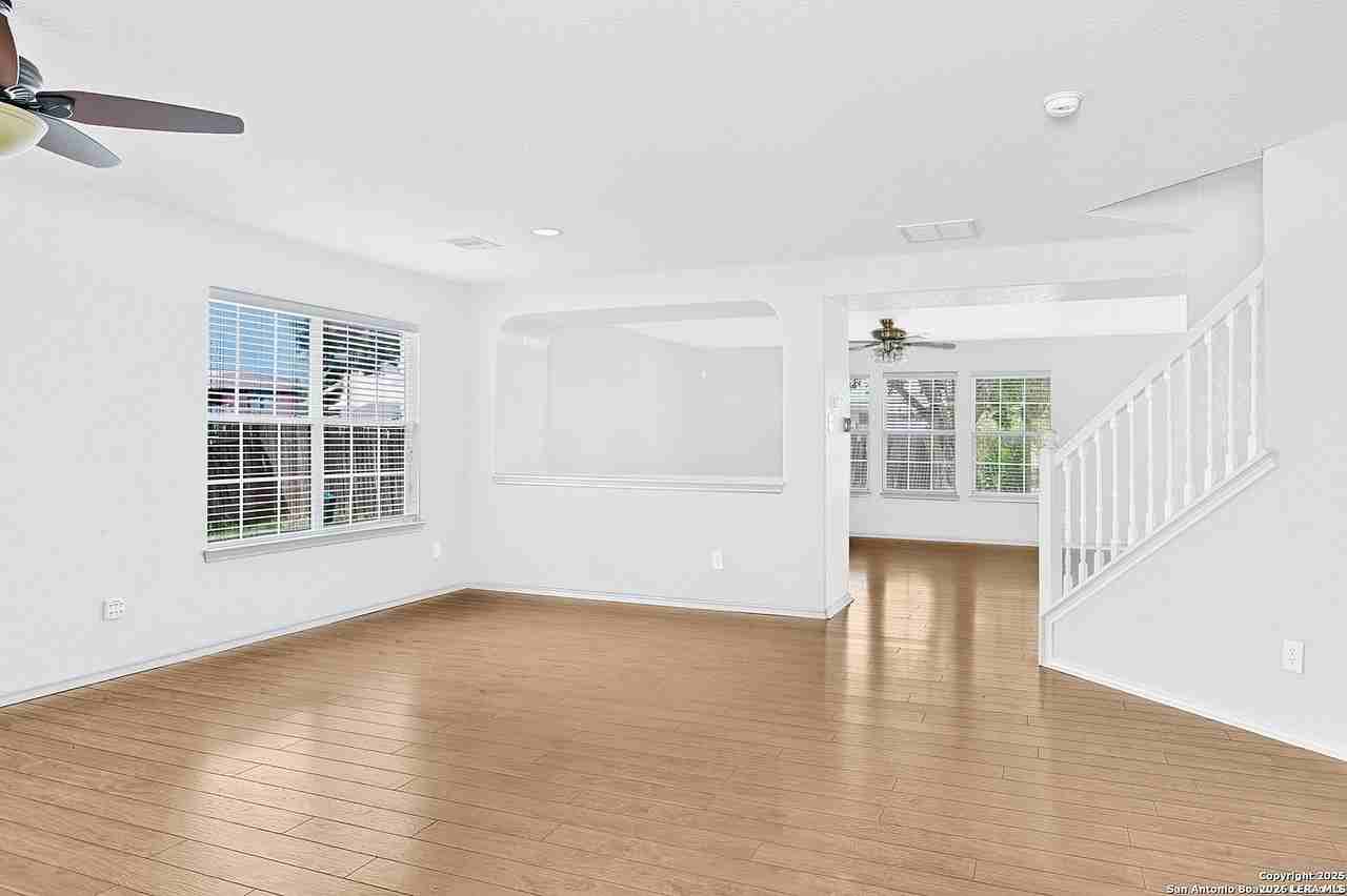 7527 Escada Crst - Photo 2 of 16