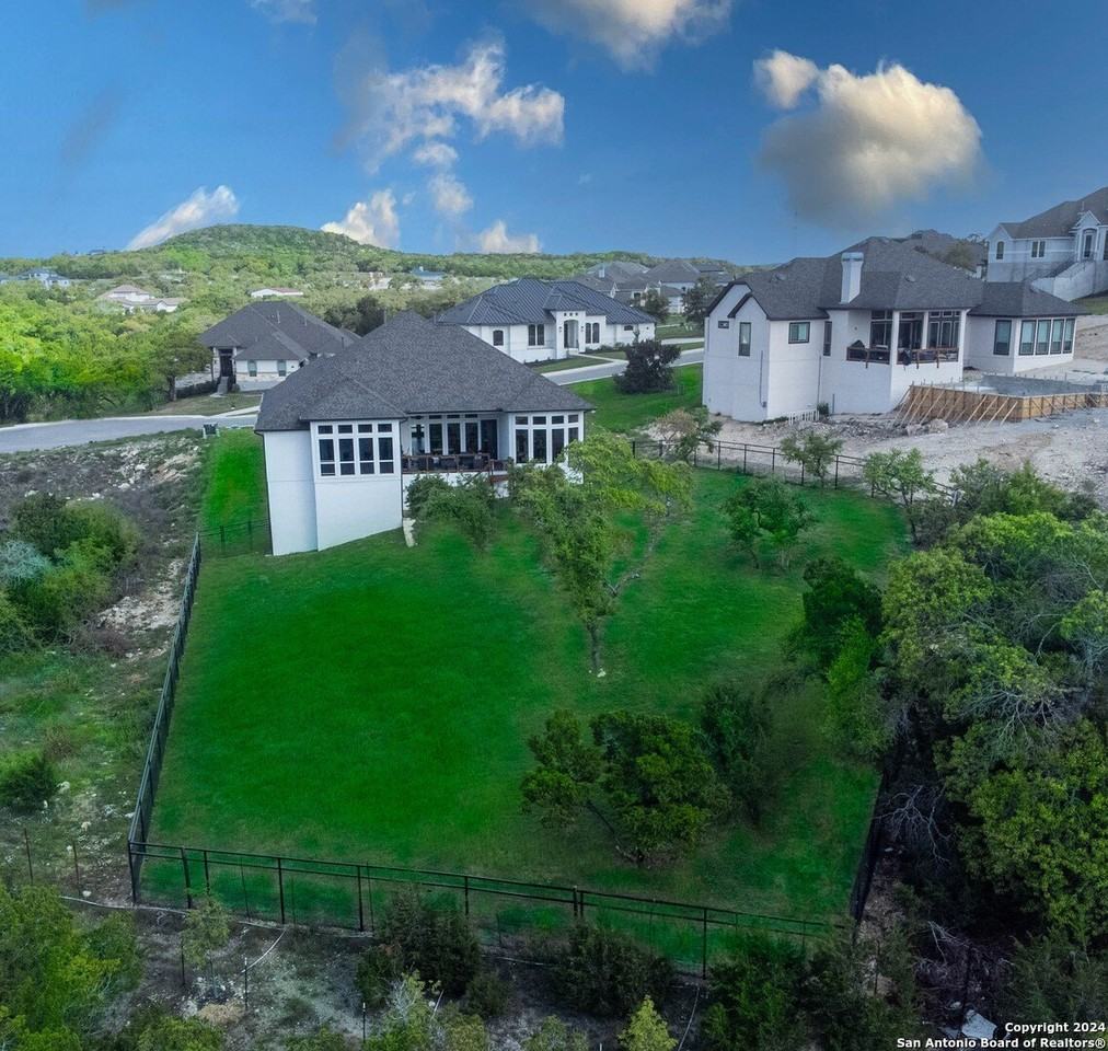 10506 Purple Hackett - Photo 3 of 42