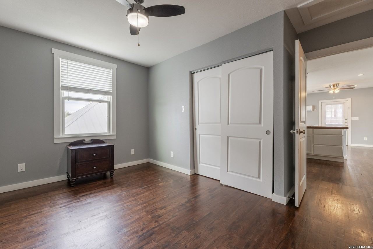 1015 N Palmetto Unit 3 - Photo 7 of 17