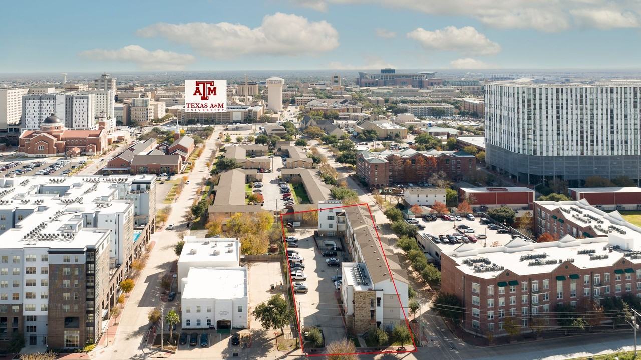 424 Tauber St - Photo 2 of 50