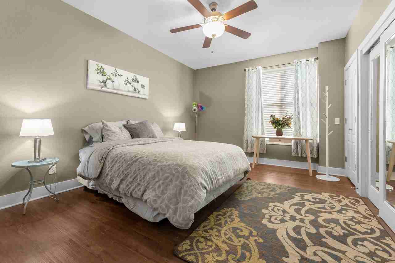 424 Tauber St - Photo 5 of 50