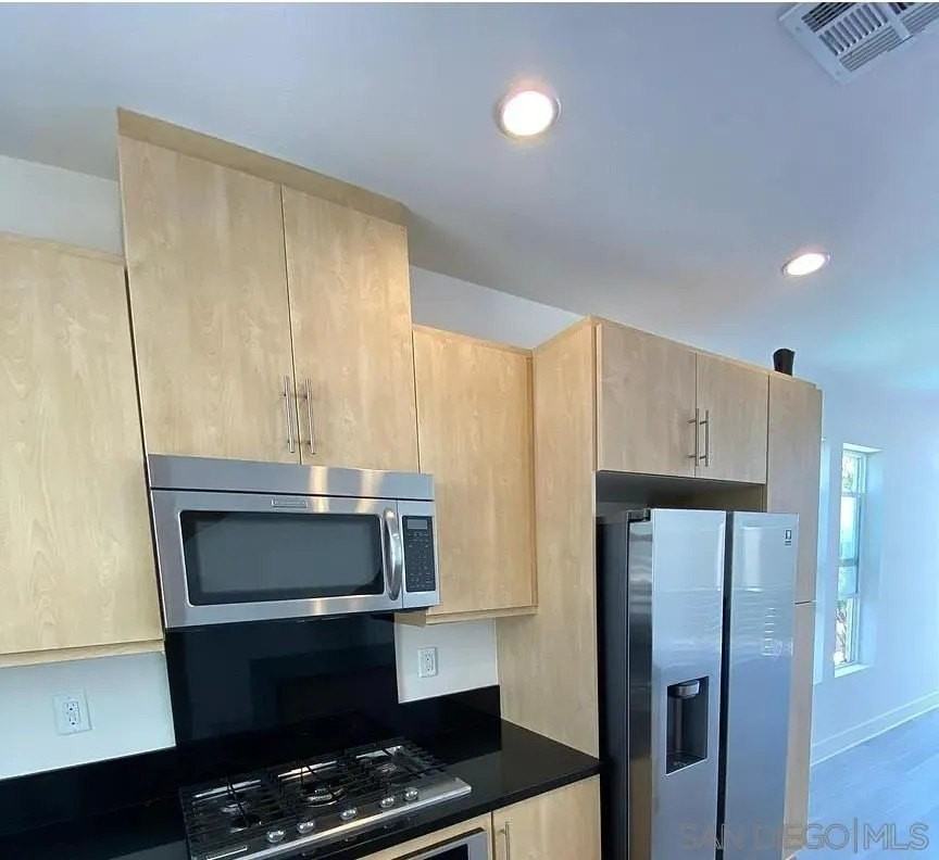 7829 Stylus Dr - Photo 7 of 32