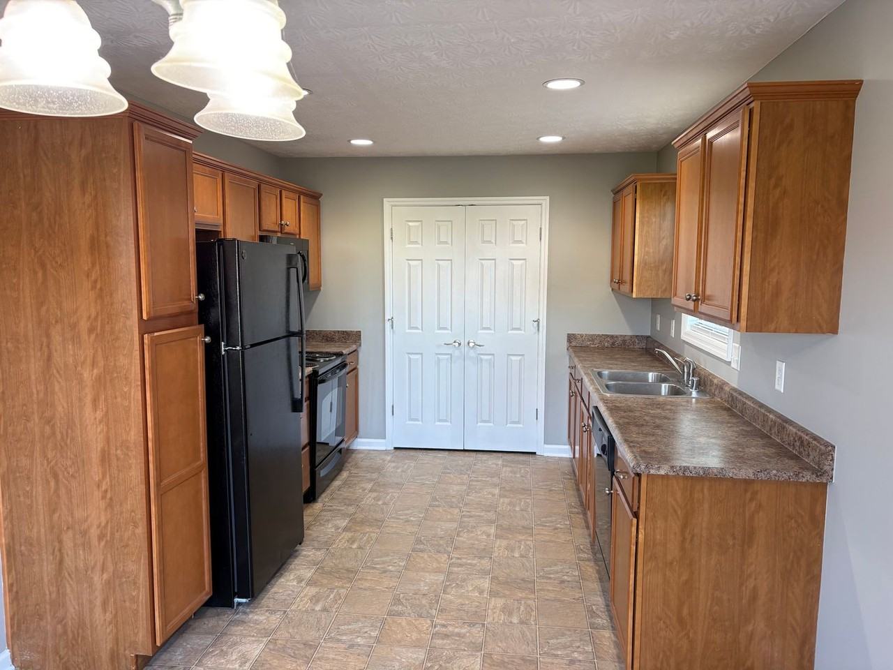 5012 S Cross Point Ct - Photo 3 of 20