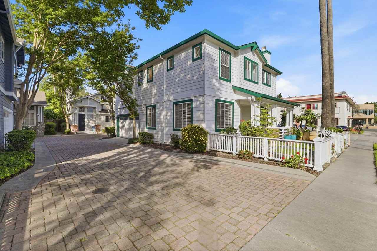 31 S 16th St - Photo 4 of 39