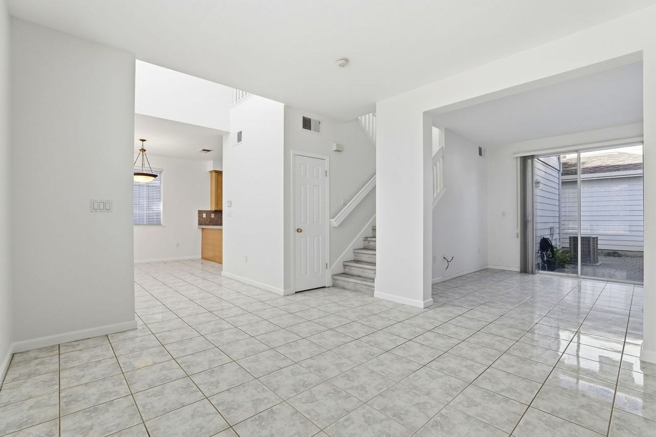 31 S 16th St - Photo 7 of 39