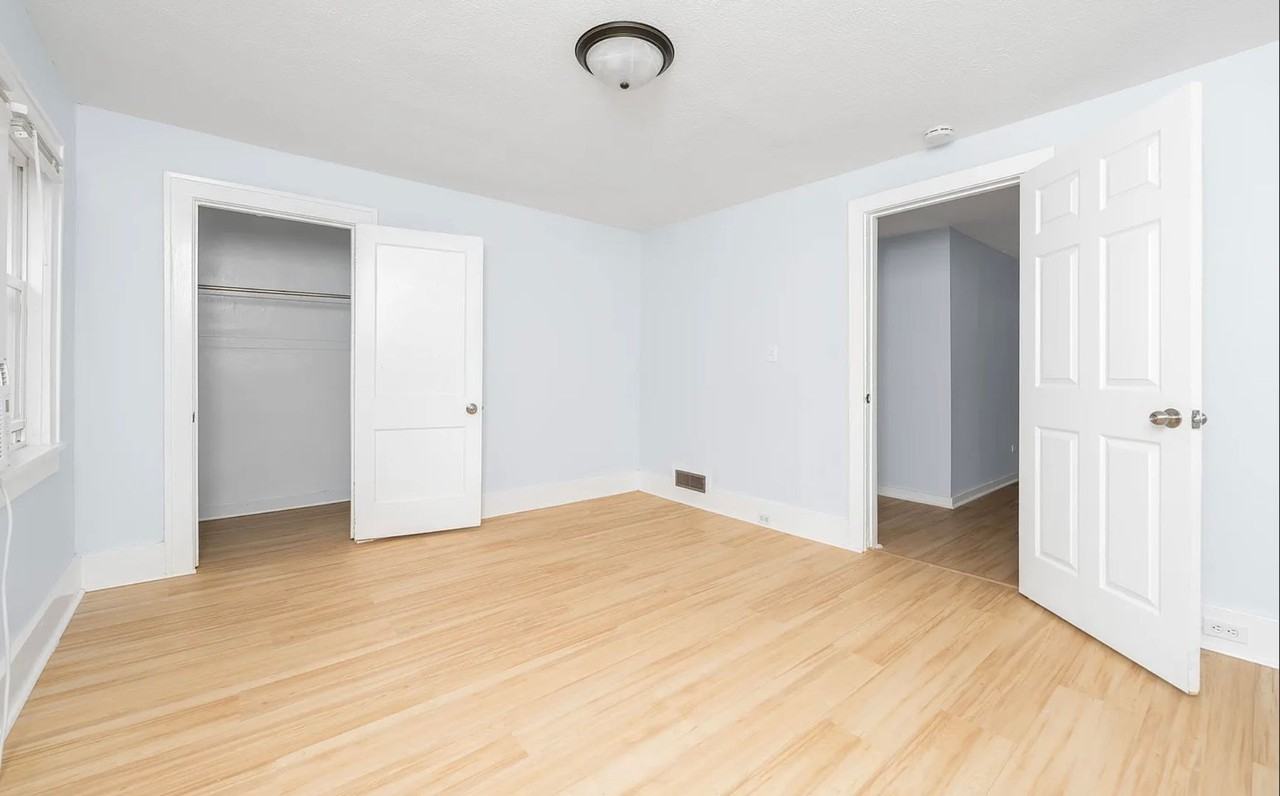 1044 Muskegon Ave Nw - Photo 4 of 18