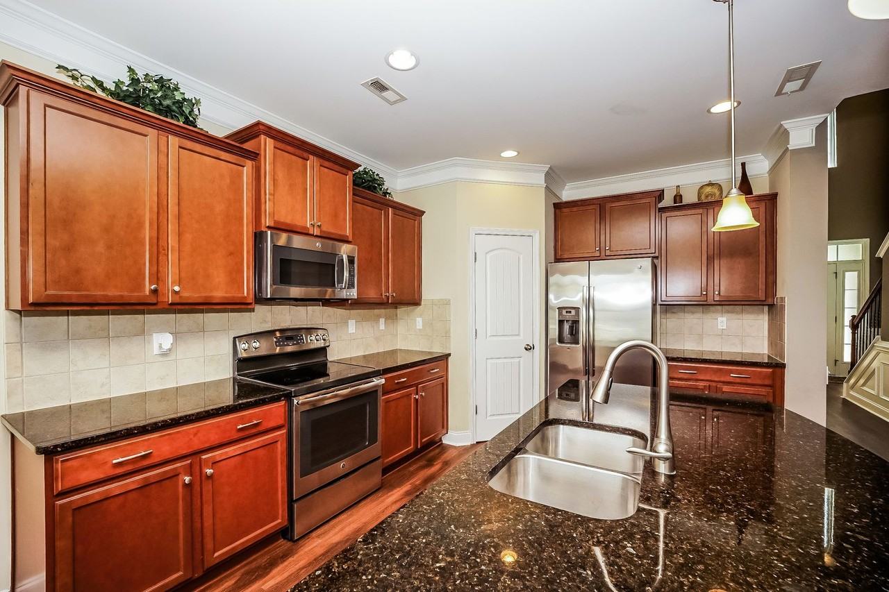 5830 Mitchell Grant Way - Photo 6 of 15