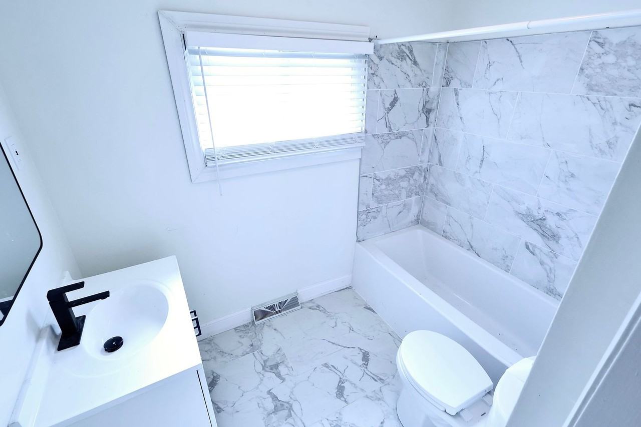 450 Stanton Ave - Photo 7 of 16