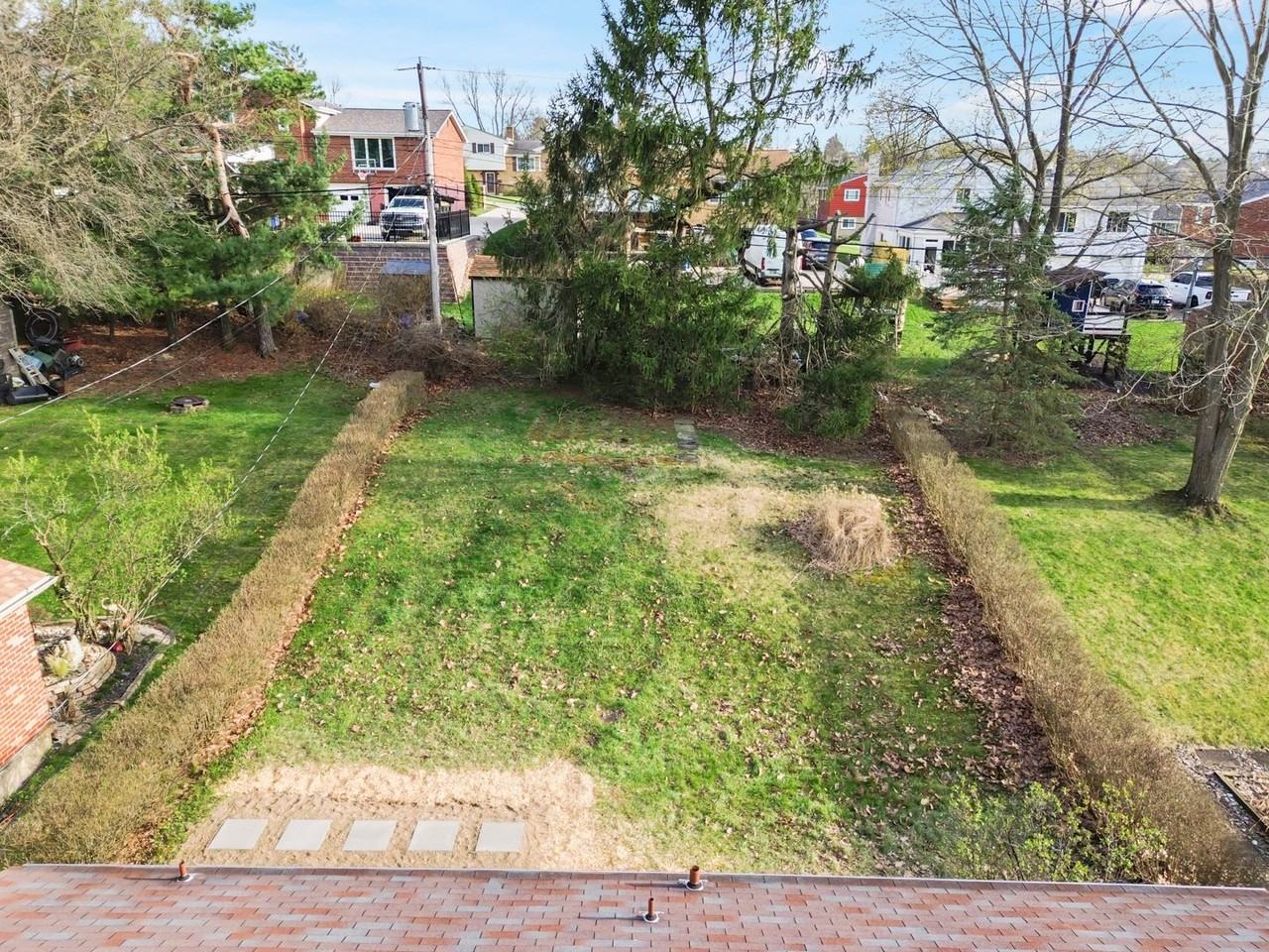 1227 Raven Dr - Photo 4 of 29