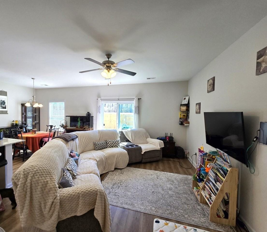 1922 Flagpole Dr - Photo 7 of 26