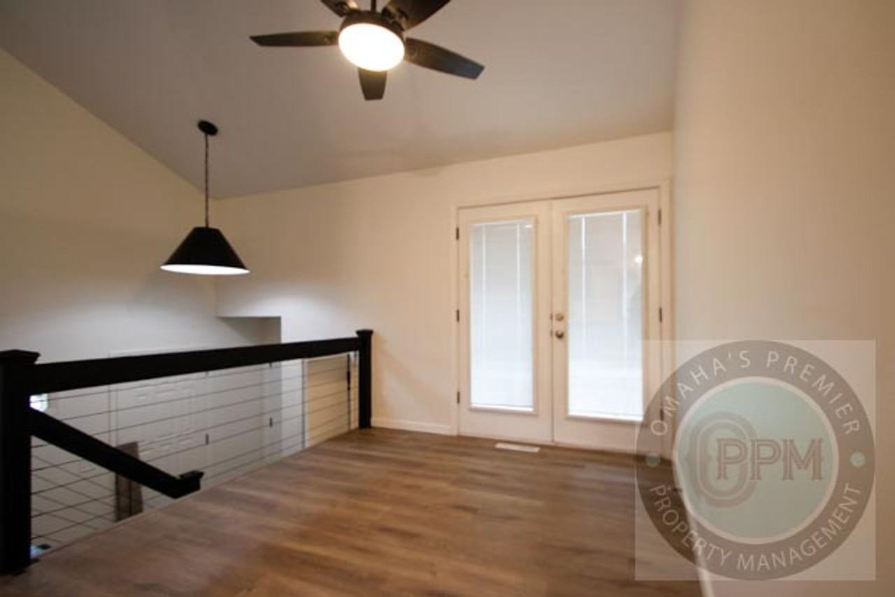 7106 S 145th St - Photo 4 of 35