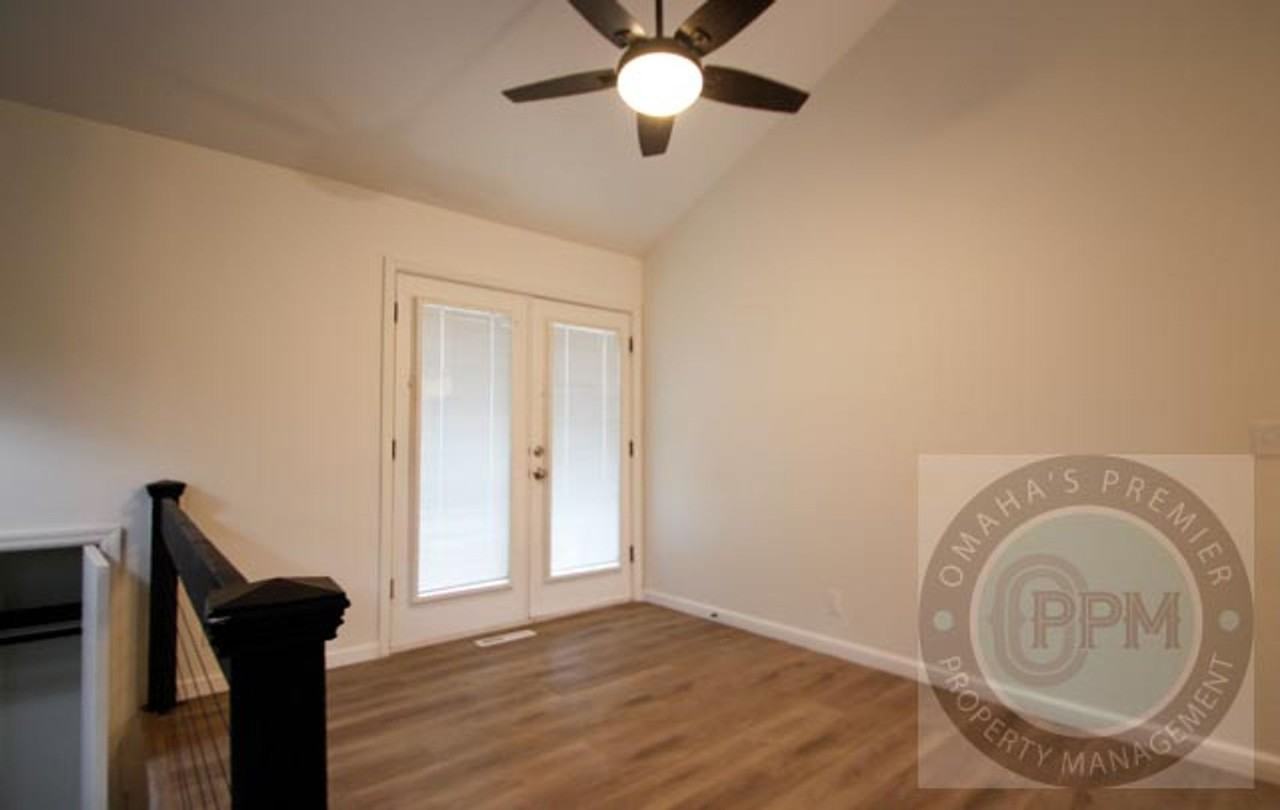 7106 S 145th St - Photo 6 of 35