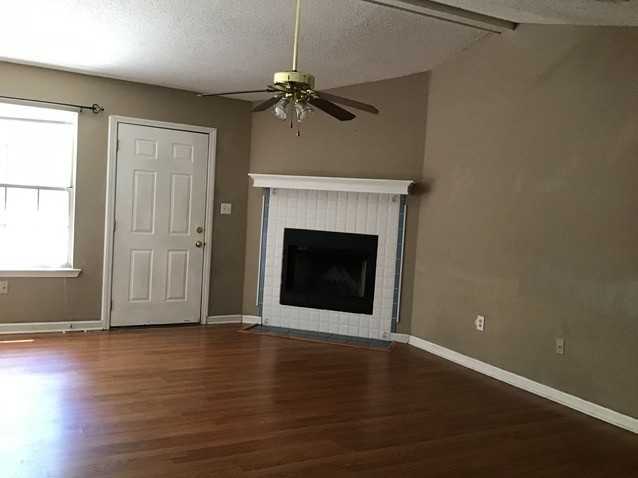 907 Canyon Ct #1 - Photo 2 of 16