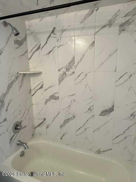 106 Llewellyn Pl Apt 7a - Photo 3 of 6