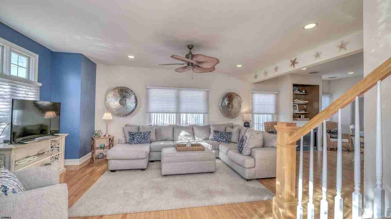 119 N Belmont Ave - Photo 3 of 35