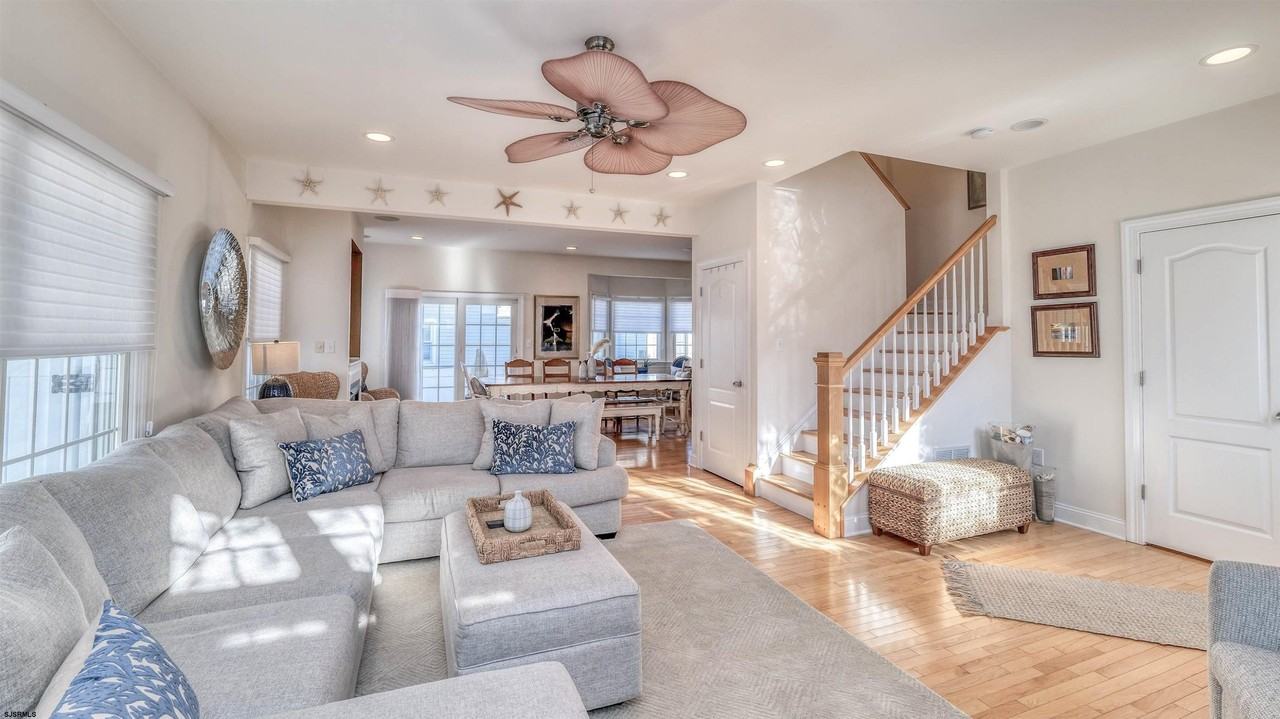 119 N Belmont Ave - Photo 5 of 35