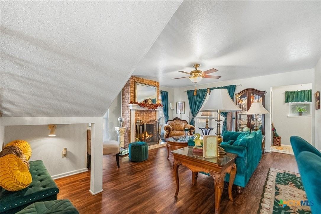 619 Strings Dr Unit 619 - Photo 7 of 48