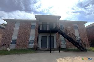 featured image of 409 Creek St Apt B #Apt B