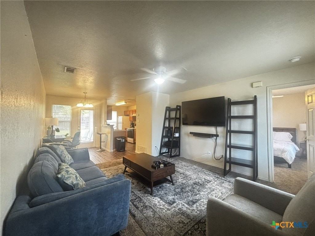 409 Creek St Apt B - Photo 2 of 14