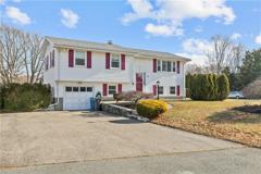 4 Weetamoe Rd - Photo 1 of 1
