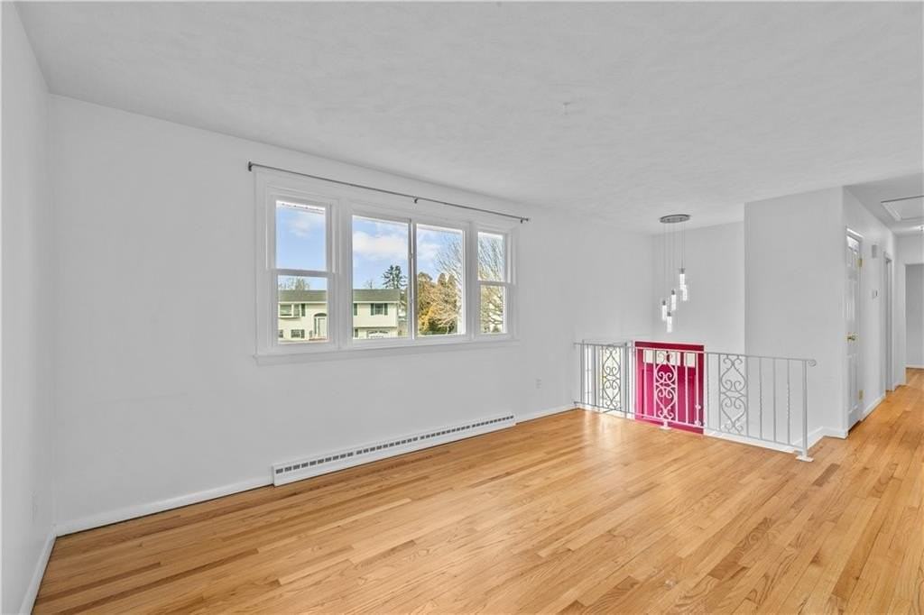 4 Weetamoe Rd - Photo 5 of 30