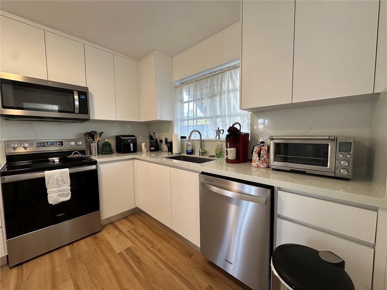 120 Pocatella Street - Photo 5 of 9