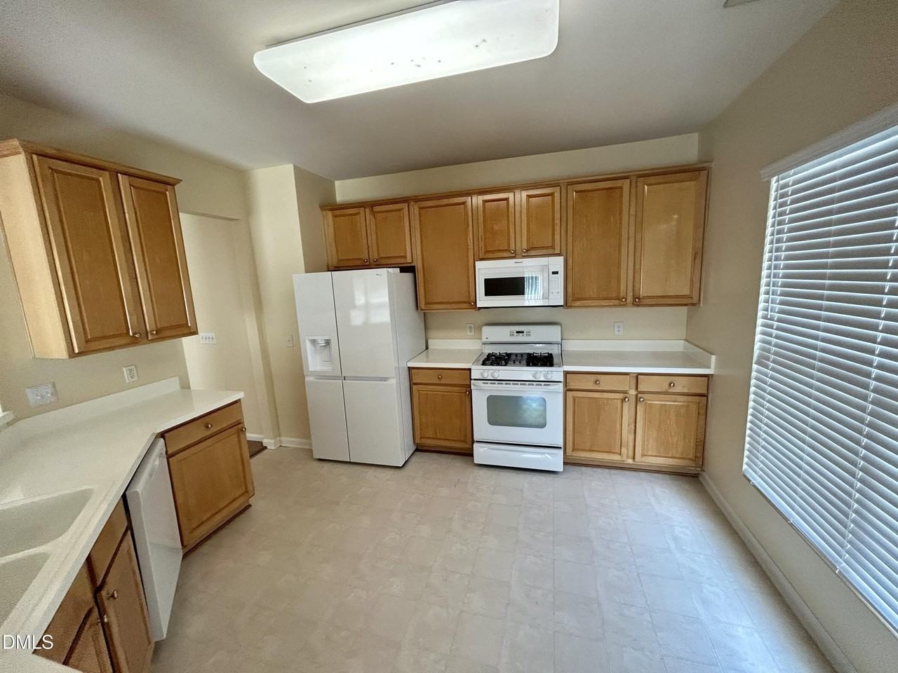 105 Tortoise Ln - Photo 3 of 12