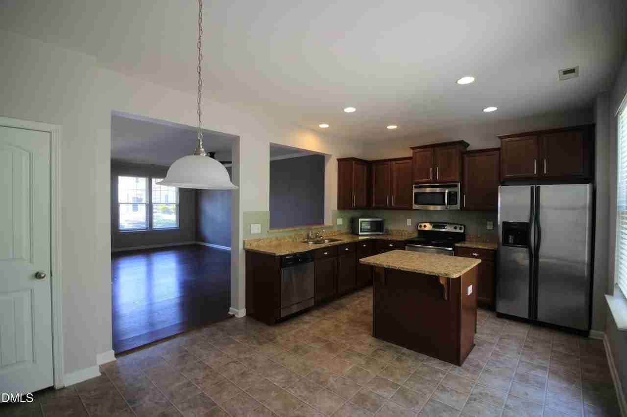 4436 Iyar Way - Photo 4 of 15