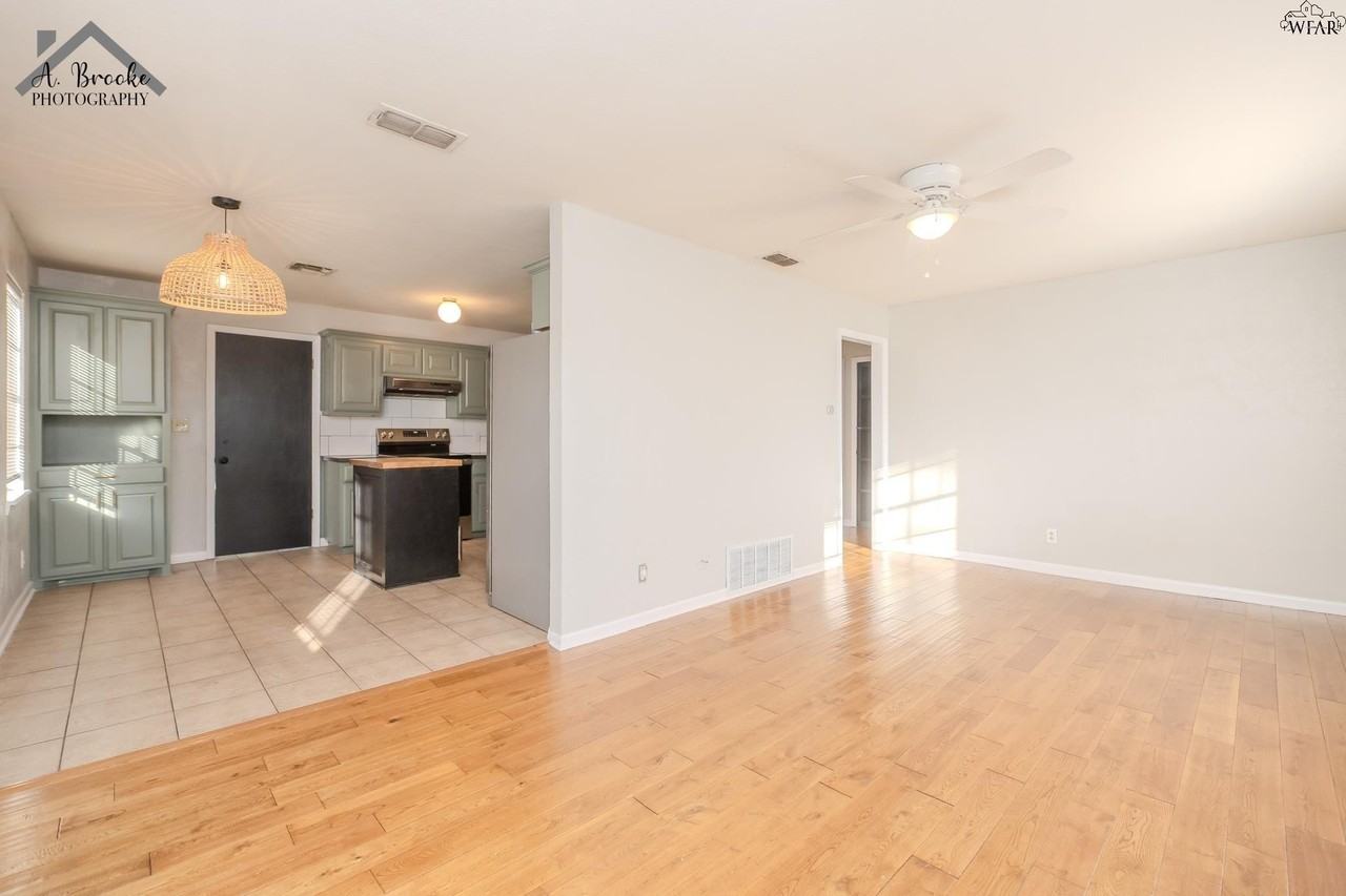 2920 Featherston Ave - Photo 3 of 21