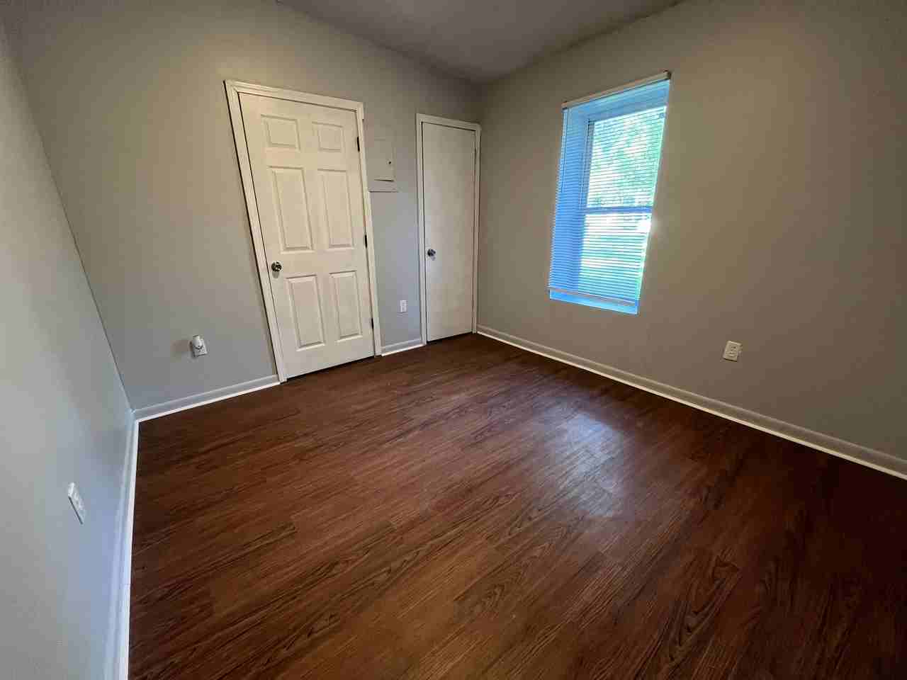 1002 Southern Ave #2 - Photo 3 of 5