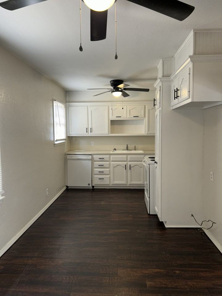 1618 Mount Washington Rd #1 - Photo 4 of 30